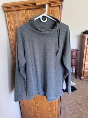Maurices Soft Gray Pullover Sweater